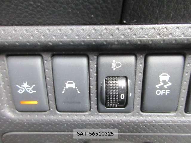 Nissan NV150 AD 2017-05 8855983-16