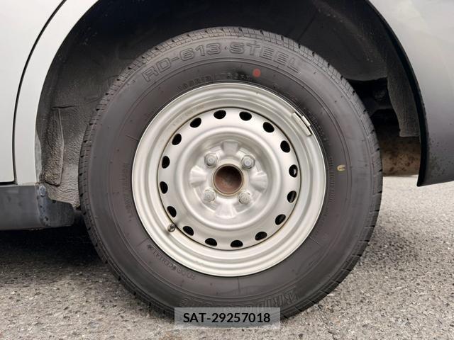 Nissan NV150 AD 2018-07 8856484-17