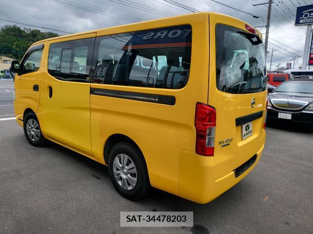 Nissan CARAVAN WAGON 2017-03 8854240-1