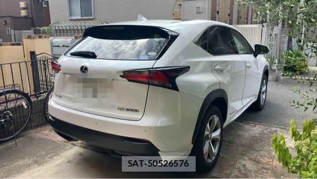 Lexus NX 2015-10 8855285-12