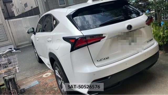 Lexus NX 2015-10 8855285-13