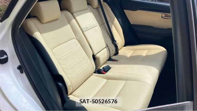 Lexus NX 2015-10 8855285-6