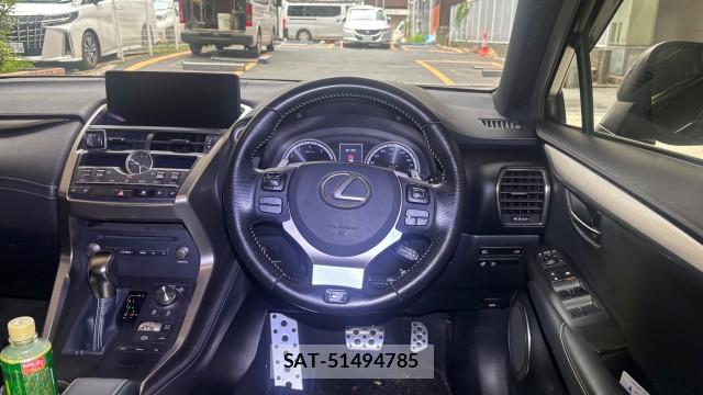 Lexus NX 2018-05 8855374-15