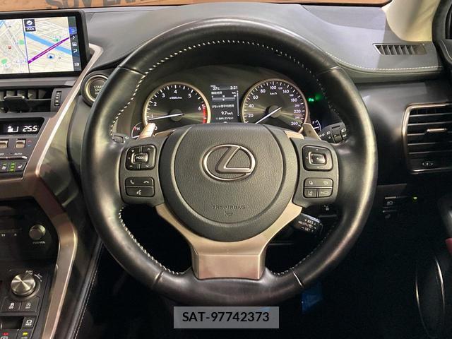 Lexus NX 2021-01 8855697-10