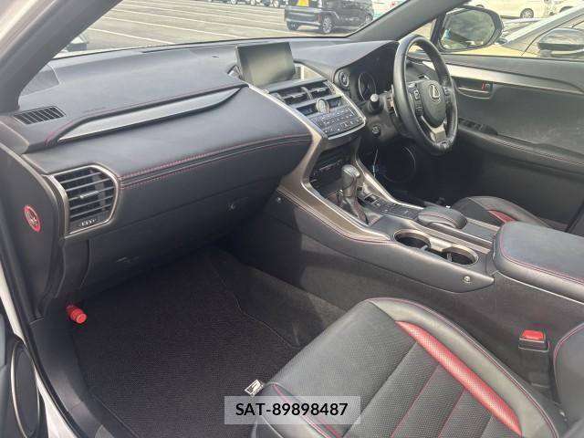 Lexus NX 2015-09 8856160-5