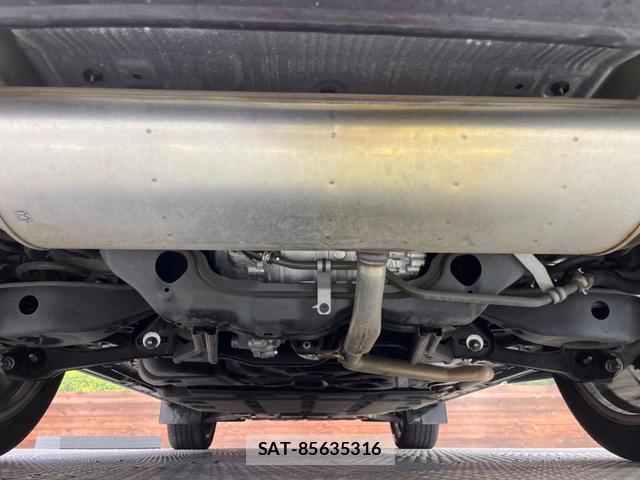 Mitsubishi OUTLANDER PHEV 2023-09 8854312-18