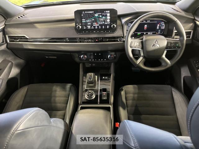 Mitsubishi OUTLANDER PHEV 2023-09 8854312-2