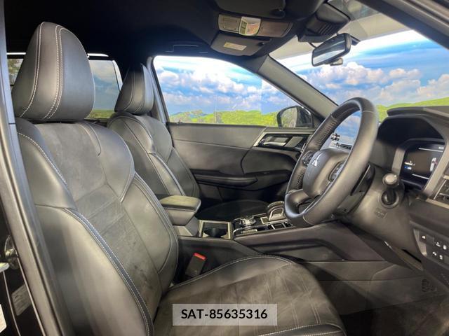 Mitsubishi OUTLANDER PHEV 2023-09 8854312-8