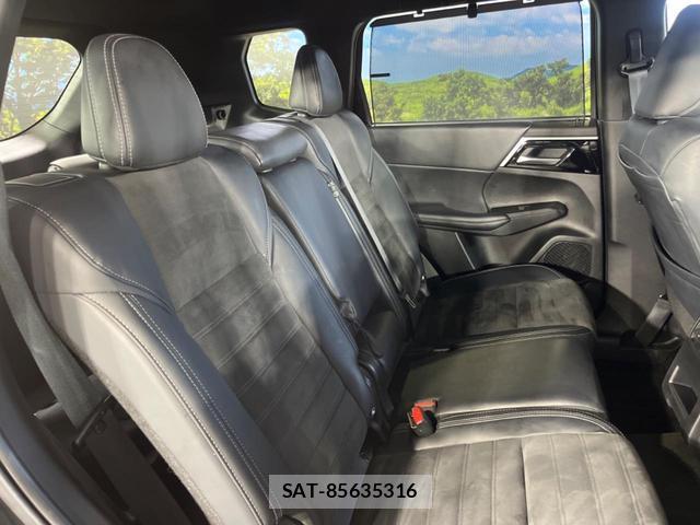 Mitsubishi OUTLANDER PHEV 2023-09 8854312-9
