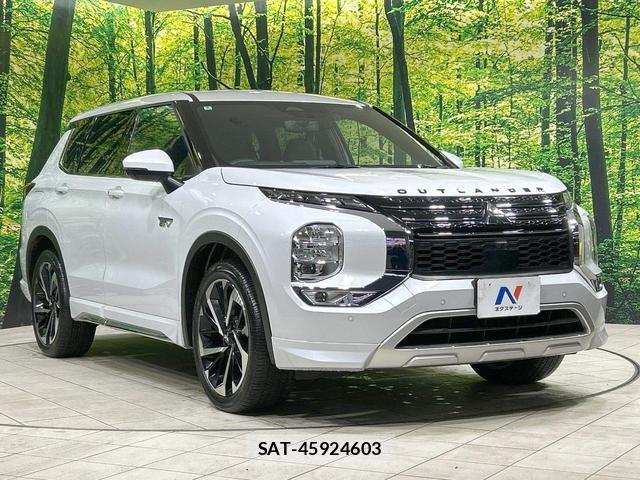 Mitsubishi OUTLANDER PHEV 2022-08 8854701-16