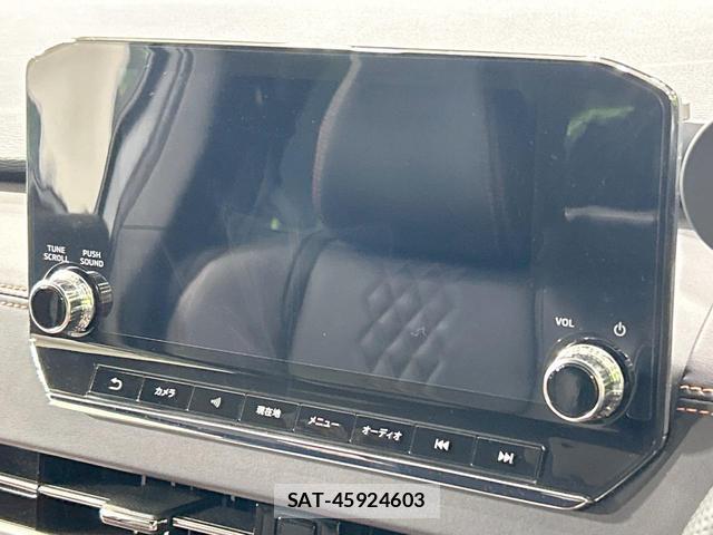 Mitsubishi OUTLANDER PHEV 2022-08 8854701-2