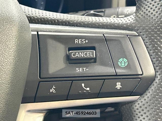 Mitsubishi OUTLANDER PHEV 2022-08 8854701-4