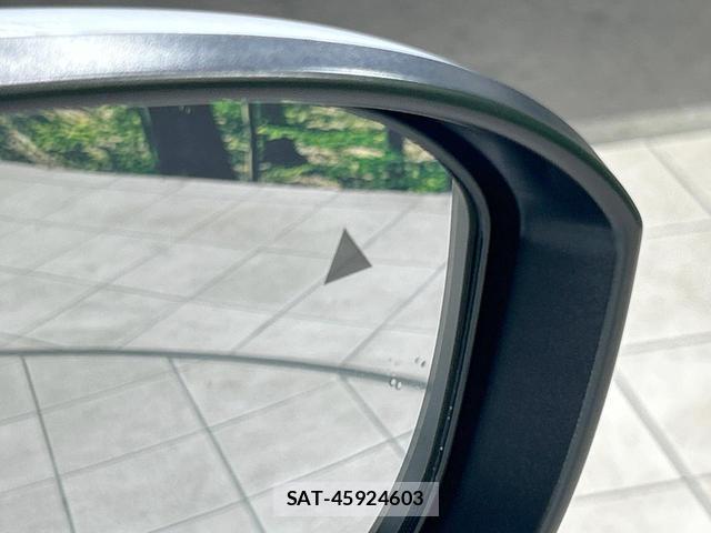 Mitsubishi OUTLANDER PHEV 2022-08 8854701-6