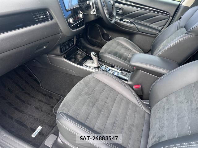 Mitsubishi OUTLANDER PHEV 2020-01 8854924-10