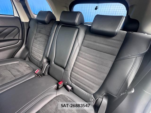 Mitsubishi OUTLANDER PHEV 2020-01 8854924-14