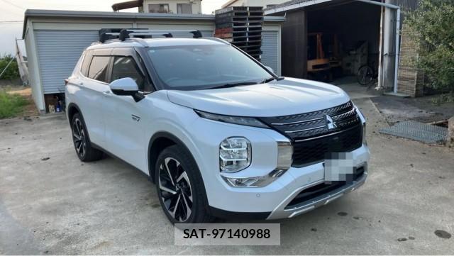 Mitsubishi OUTLANDER PHEV 2023-10 8855360-11