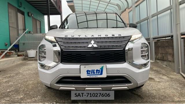 Mitsubishi OUTLANDER PHEV 2022-08 8855411-9