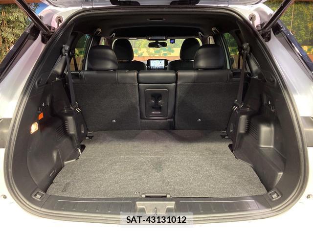 Mitsubishi OUTLANDER PHEV 2022-01 8855700-10