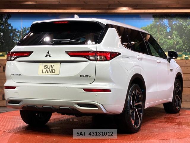 Mitsubishi OUTLANDER PHEV 2022-01 8855700-17