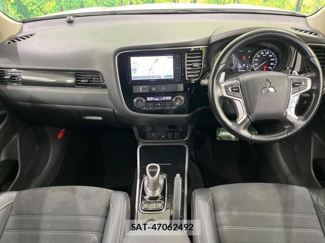 Mitsubishi OUTLANDER PHEV 2016-10 8856670-1