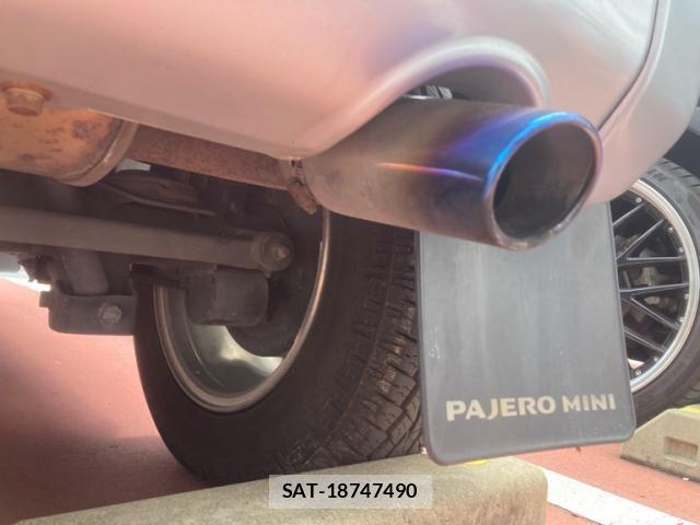 Mitsubishi PAJERO MINI 2011-08 8854610-6