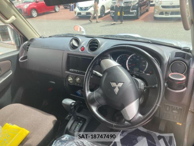 Mitsubishi PAJERO MINI 2011-08 8854610-8