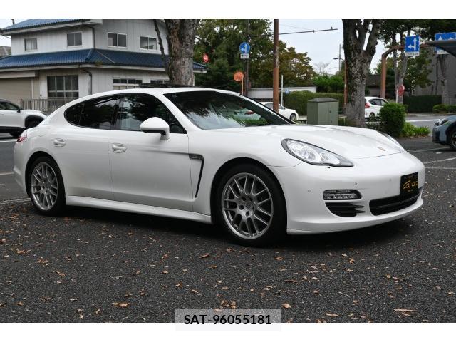 Porsche PANAMERA 2012-04 8855982-11
