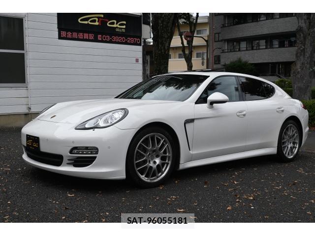 Porsche PANAMERA 2012-04 8855982-12