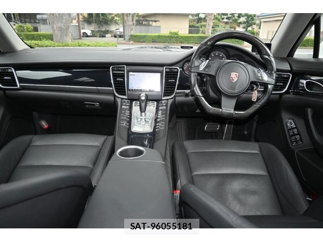 Porsche PANAMERA 2012-04 8855982-2