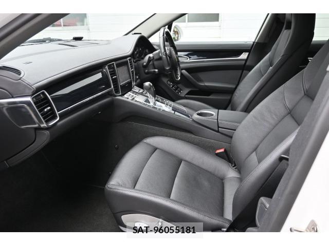 Porsche PANAMERA 2012-04 8855982-5