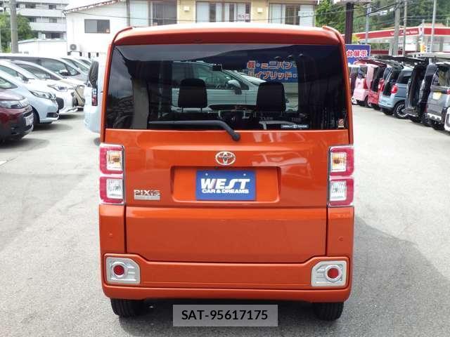 Toyota Pixis Mega 2022-03 8856052-18