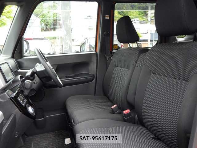 Toyota Pixis Mega 2022-03 8856052-3