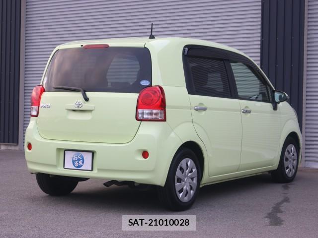 Toyota PORTE 2013-08 8856031-13