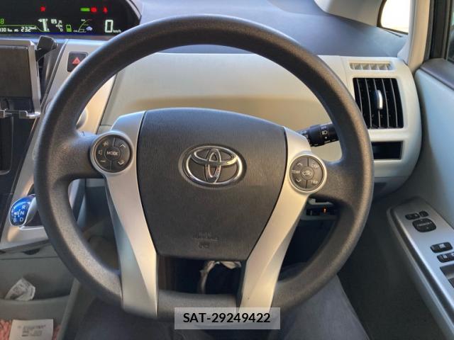 Toyota PRIUS ALPHA 2011-12 8854615-11