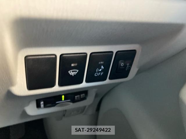Toyota PRIUS ALPHA 2011-12 8854615-16