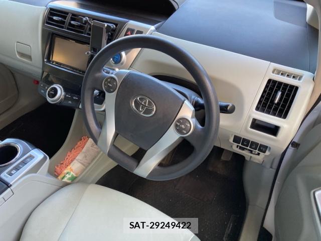 Toyota PRIUS ALPHA 2011-12 8854615-8