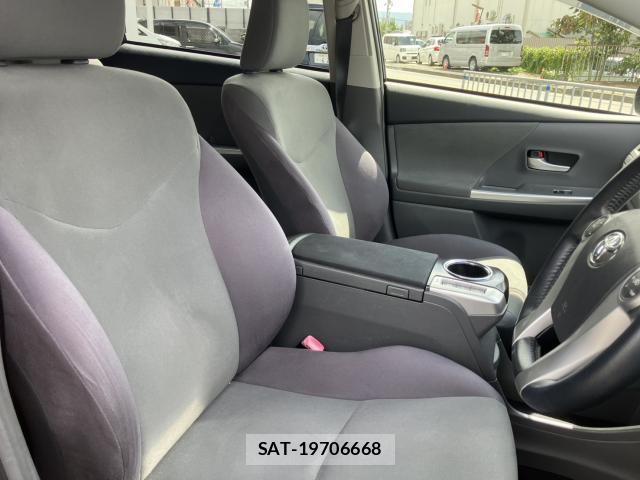 Toyota PRIUS ALPHA 2012-11 8854914-8