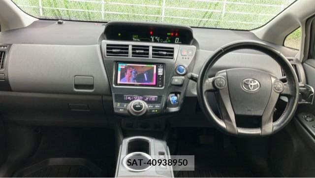 Toyota PRIUS ALPHA 2014-08 8855414-2