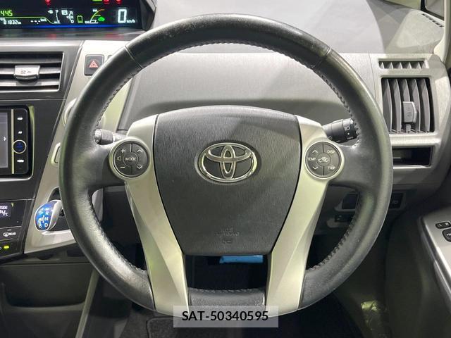Toyota PRIUS ALPHA 2014-01 8855975-10