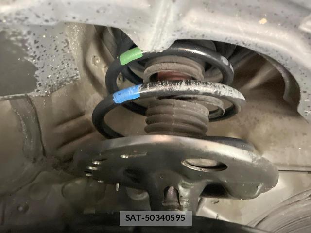 Toyota PRIUS ALPHA 2014-01 8855975-19