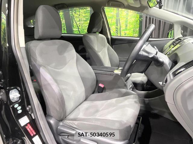 Toyota PRIUS ALPHA 2014-01 8855975-7