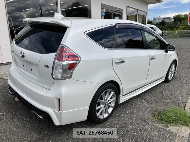 Toyota PRIUS ALPHA 2015-09 8856142-2