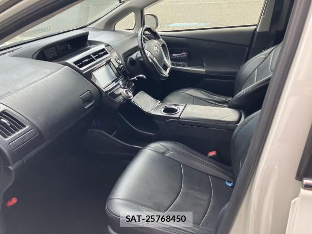 Toyota PRIUS ALPHA 2015-09 8856142-8