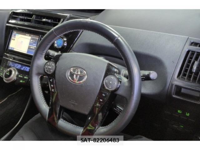 Toyota PRIUS ALPHA 2021-03 8856349-2
