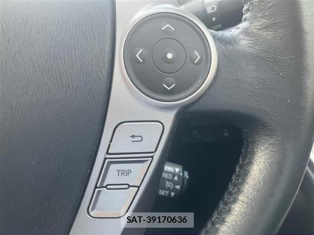 Toyota PRIUS ALPHA 2015-08 8856726-13