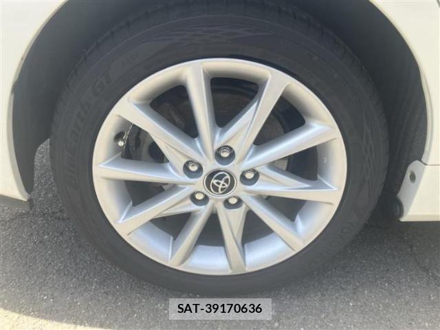 Toyota PRIUS ALPHA 2015-08 8856726-17