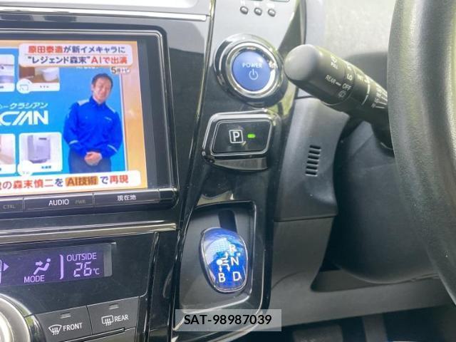 Toyota PRIUS ALPHA 2017-09 8857116-17