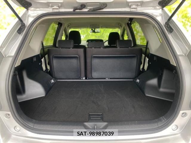 Toyota PRIUS ALPHA 2017-09 8857116-7