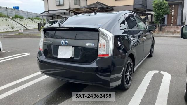 Toyota PRIUS PHV 2014-09 8855313-12