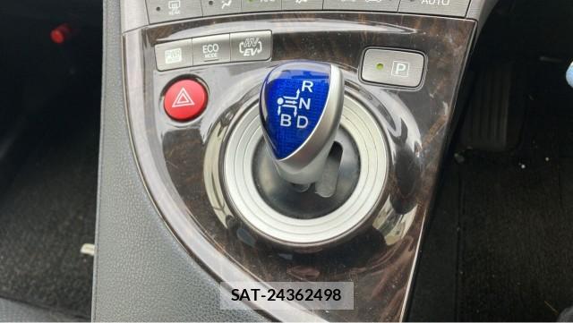 Toyota PRIUS PHV 2014-09 8855313-14